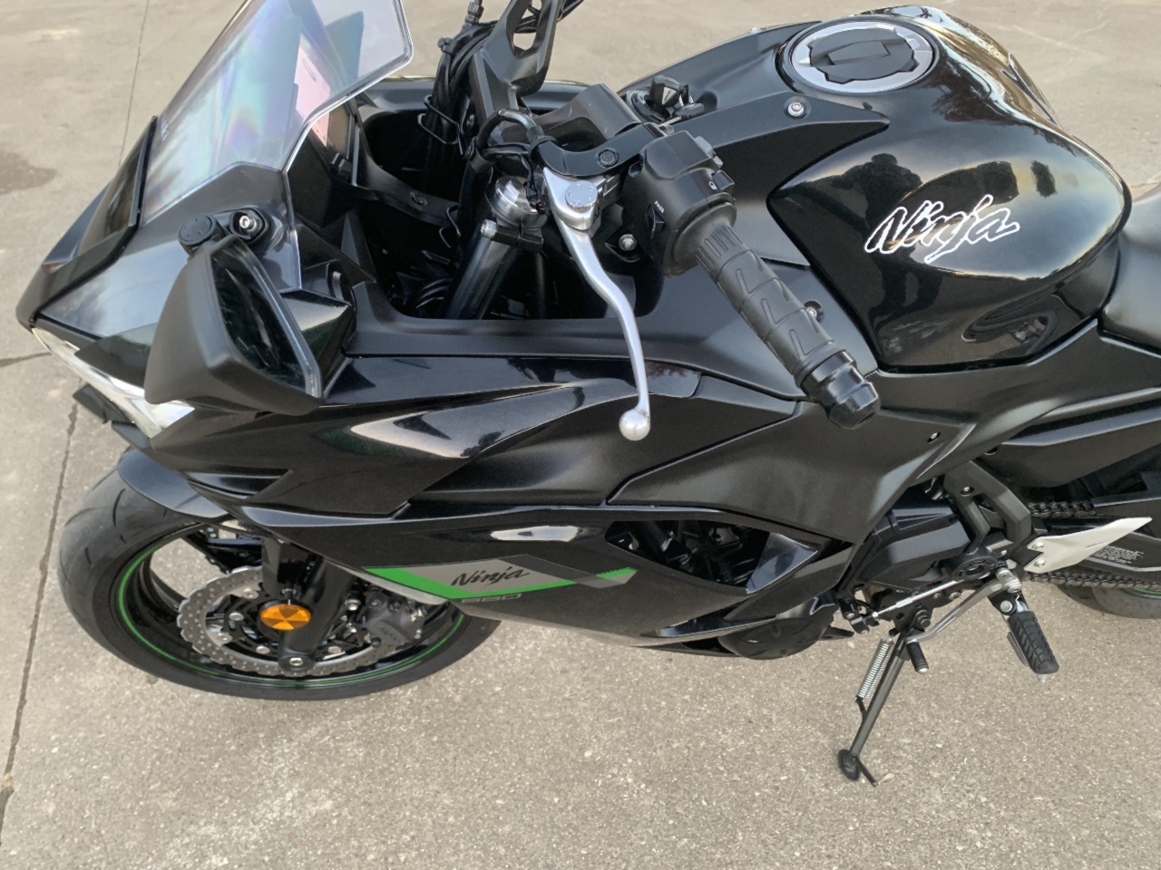 2025 Kawasaki Ninja 650 ABS KRTC 
